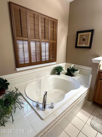 3 Eagleswood Drive, Waretown, NJ 08758