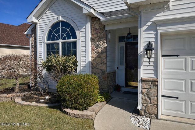 3 Eagleswood Drive, Waretown, NJ 08758