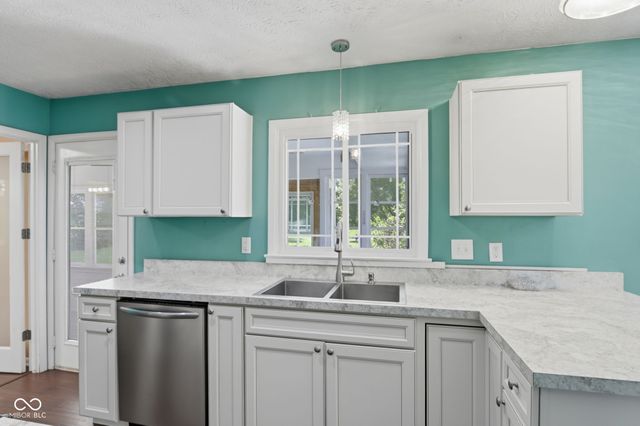 7115 W Ralston Road, Indianapolis, IN 46221