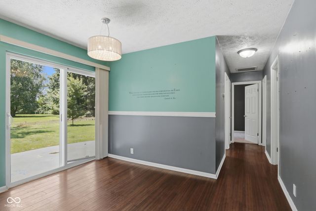 7115 W Ralston Road, Indianapolis, IN 46221