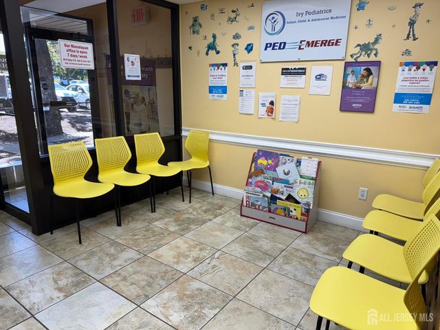 7 Brunswick Woods Drive, East Brunswick, NJ 08816