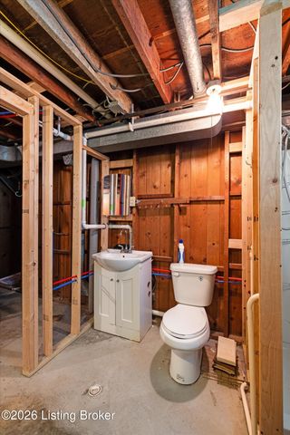 3732 Glenmeade Rd, Louisville, KY 40218