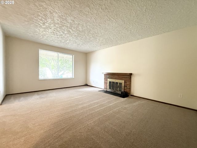 13112 Se LAVER St, Vancouver, WA 98683