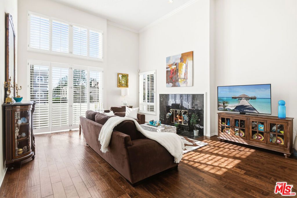 Image 1 of property listing at 1164 Wellesley Avenue 301, Los Angeles, CA 90049