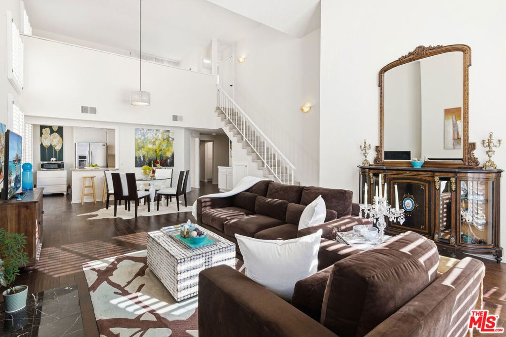 Image 7 of property listing at 1164 Wellesley Avenue 301, Los Angeles, CA 90049