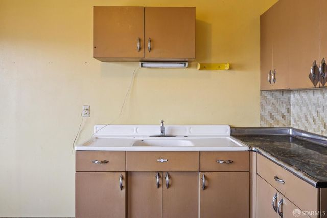 27 Sussex Street, San Francisco, CA 94131