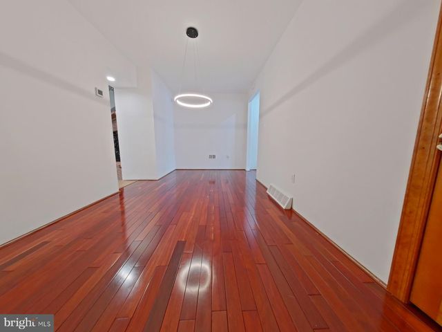 2671 ALMOND ST, Philadelphia, PA 19125