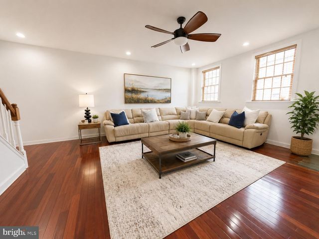 2671 ALMOND ST, Philadelphia, PA 19125