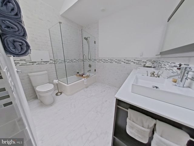 2671 ALMOND ST, Philadelphia, PA 19125