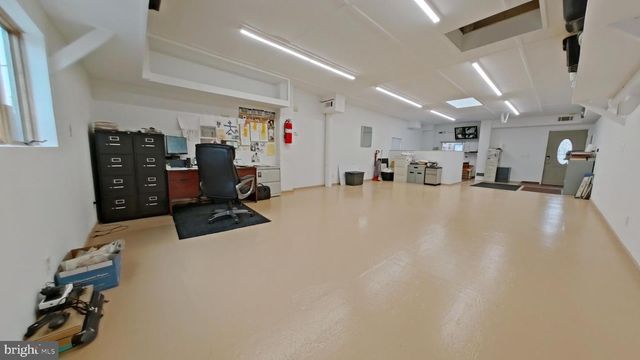 2671 ALMOND ST, Philadelphia, PA 19125