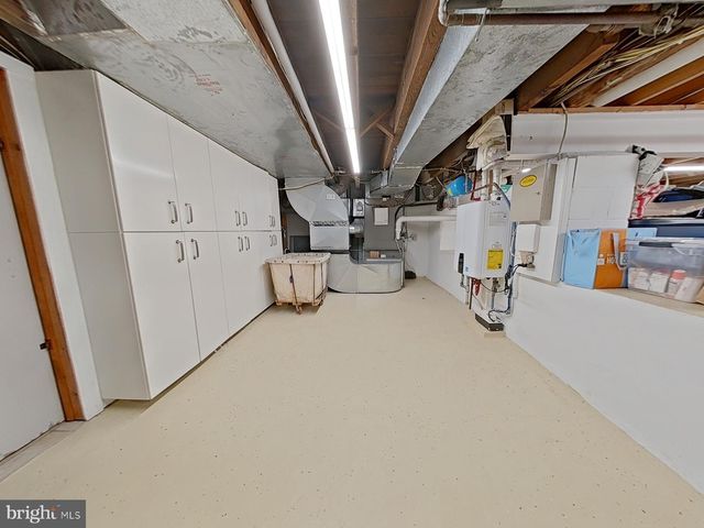 2671 ALMOND ST, Philadelphia, PA 19125