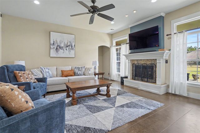 6833 S 302nd East Avenue, Broken Arrow, OK 74014