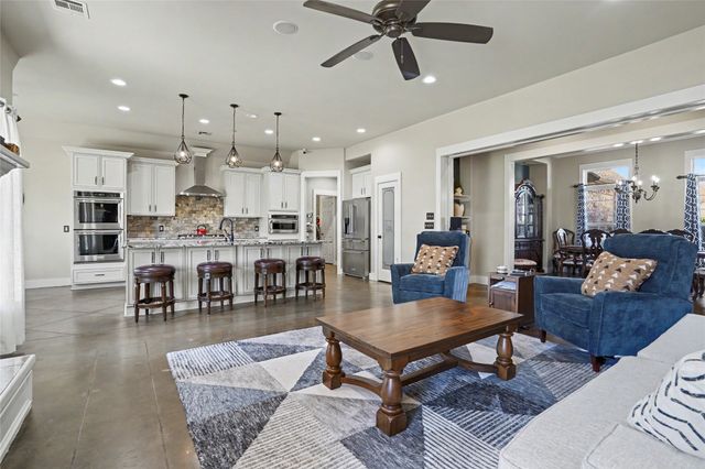 6833 S 302nd East Avenue, Broken Arrow, OK 74014