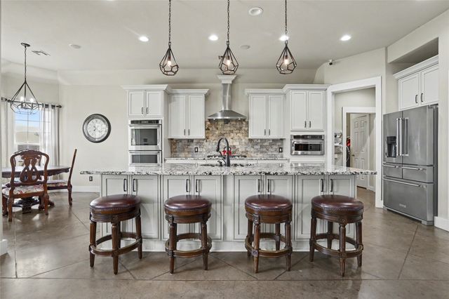 6833 S 302nd East Avenue, Broken Arrow, OK 74014