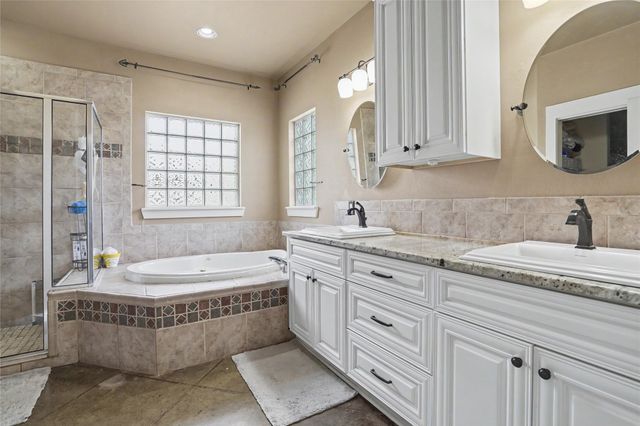 6833 S 302nd East Avenue, Broken Arrow, OK 74014