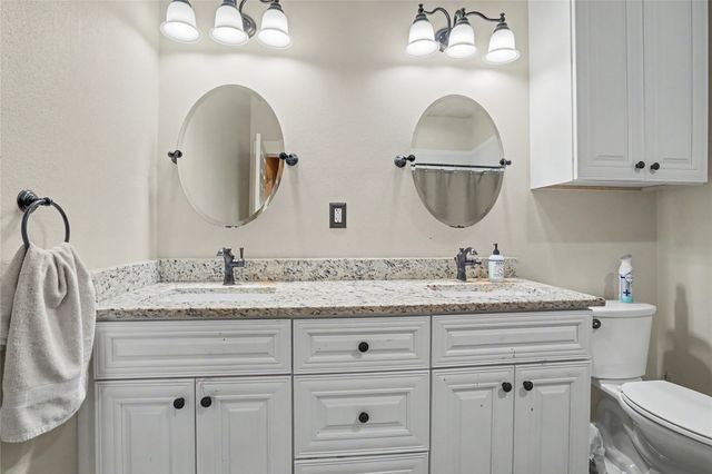 6833 S 302nd East Avenue, Broken Arrow, OK 74014
