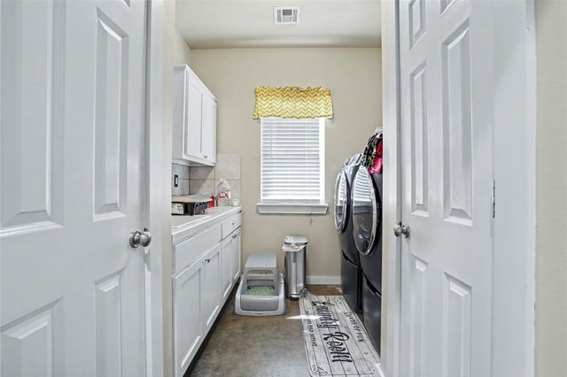 6833 S 302nd East Avenue, Broken Arrow, OK 74014
