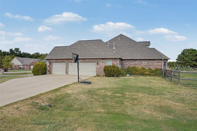 6833 S 302nd East Avenue, Broken Arrow, OK 74014