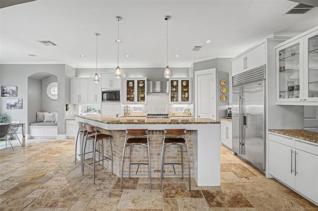 816 Stonewall Ridge LN, Austin, TX 78746