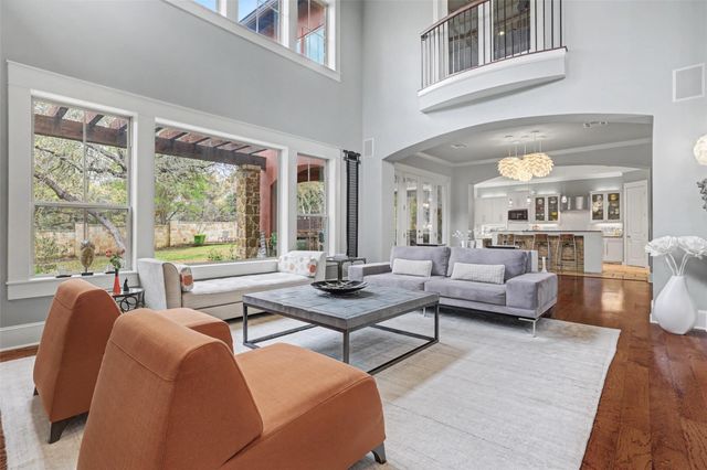 816 Stonewall Ridge LN, Austin, TX 78746