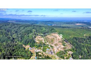 0 Fawn Ln 1203, Coos Bay, OR 97420