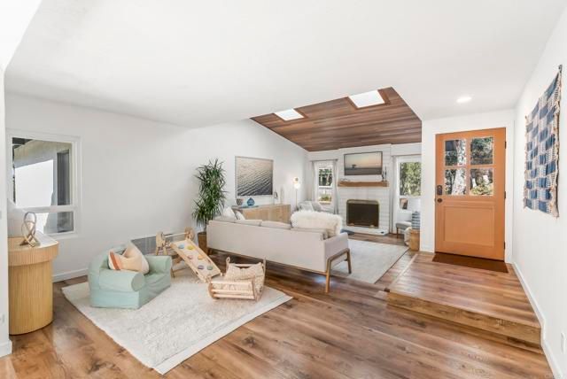 1427 Avocado Road, Oceanside, CA 92054