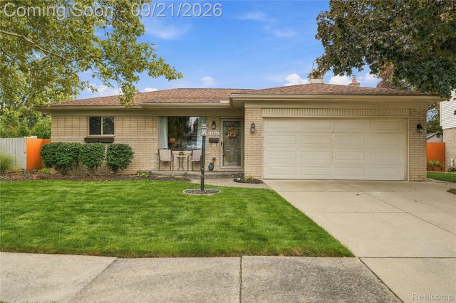 13844 Arnold Drive, Warren, MI 48088