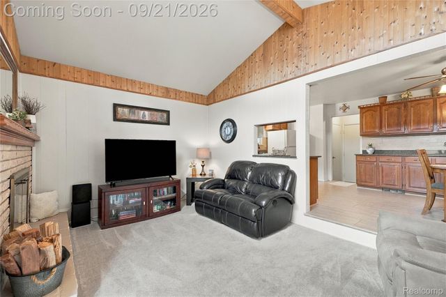 13844 Arnold Drive, Warren, MI 48088