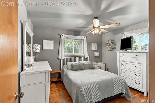 13844 Arnold Drive, Warren, MI 48088