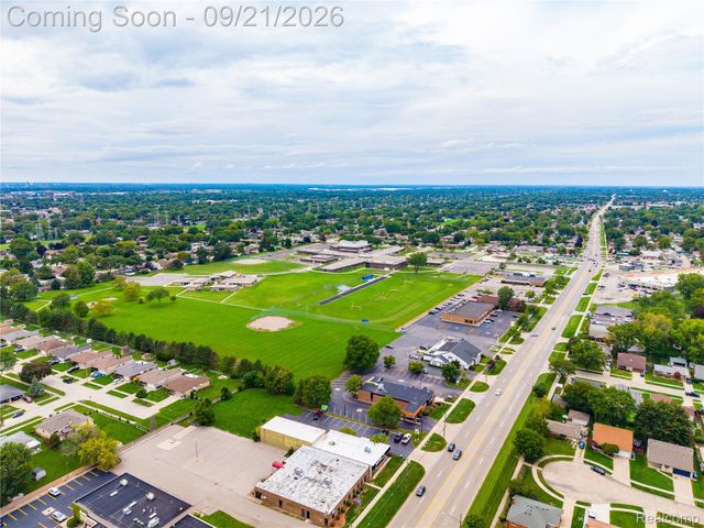13844 Arnold Drive, Warren, MI 48088