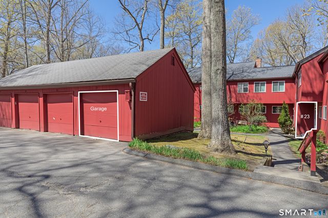 23 Lower Commons 23, Woodbury, CT 06798