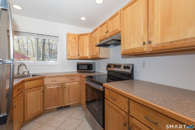 23 Lower Commons 23, Woodbury, CT 06798