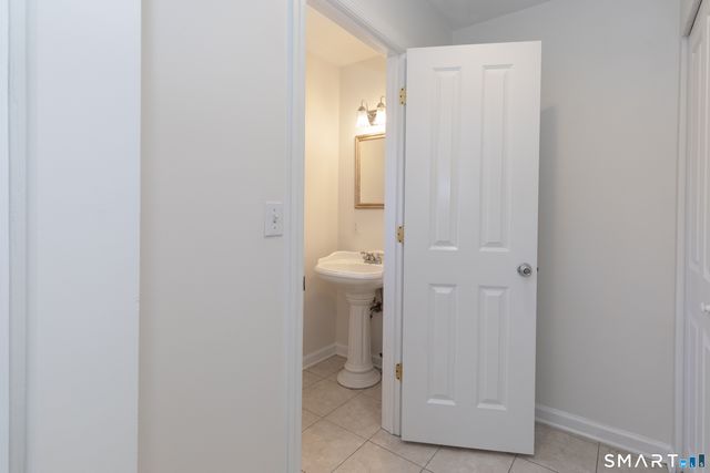 23 Lower Commons 23, Woodbury, CT 06798