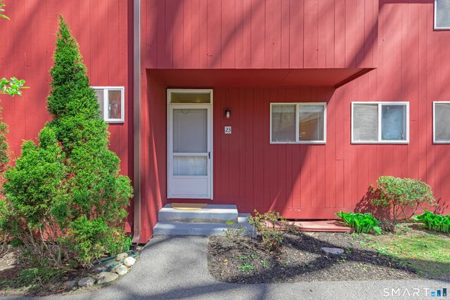 23 Lower Commons 23, Woodbury, CT 06798
