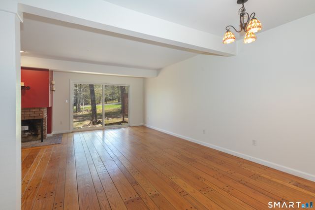 23 Lower Commons 23, Woodbury, CT 06798