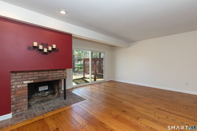 23 Lower Commons 23, Woodbury, CT 06798