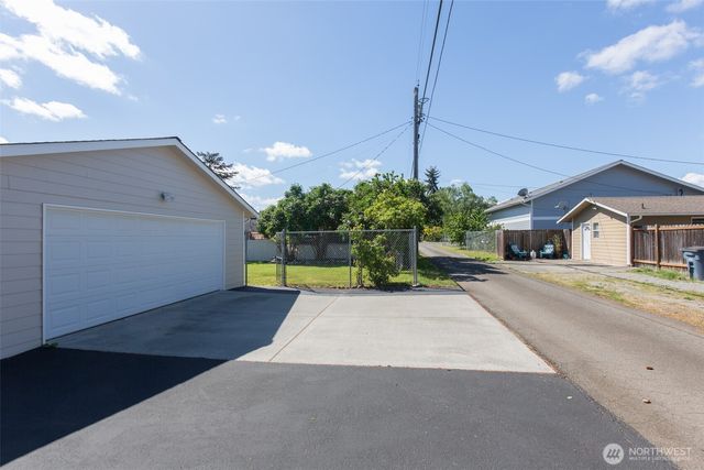 319 N Dunlap Street, Sequim, WA 98382