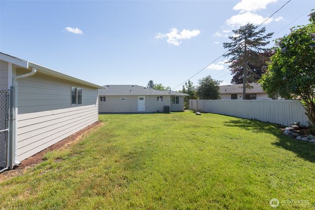 319 N Dunlap Street, Sequim, WA 98382