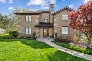 405 Laurelwood Drive, Shaler, PA 15116