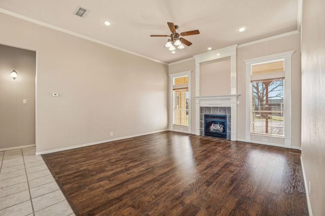 812 Alconberry Drive, Crowley, TX 76036