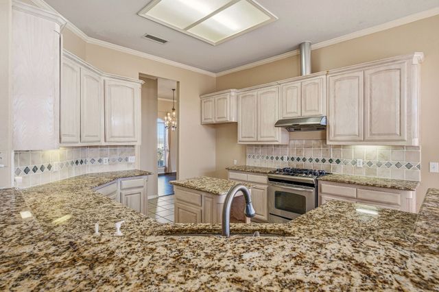 812 Alconberry Drive, Crowley, TX 76036