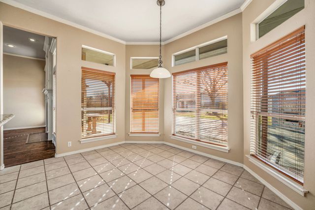 812 Alconberry Drive, Crowley, TX 76036