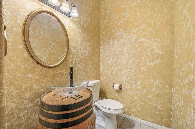 812 Alconberry Drive, Crowley, TX 76036