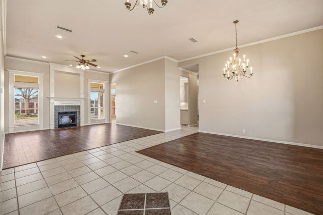 812 Alconberry Drive, Crowley, TX 76036