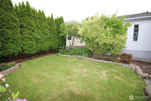 920 Cottonwood Drive, Enumclaw, WA 98022