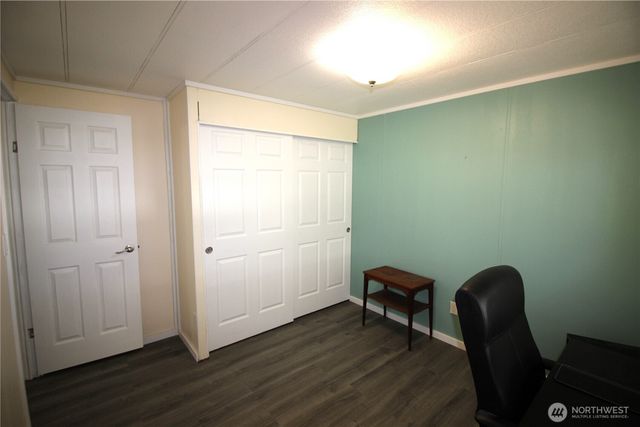 920 Cottonwood Drive, Enumclaw, WA 98022
