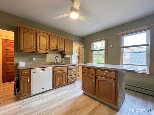 47 Bigelow Street, Manchester, CT 06040