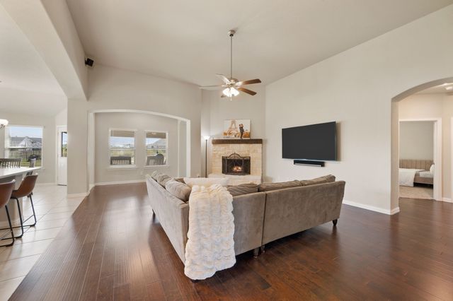 123 Mossy Creek Trail, Rhome, TX 76078