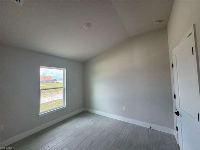 4007 NW 20th ST, Cape Coral, FL 33993