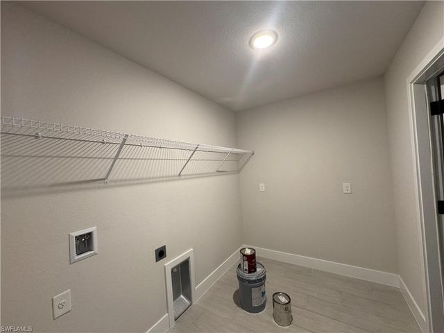 4007 NW 20th ST, Cape Coral, FL 33993